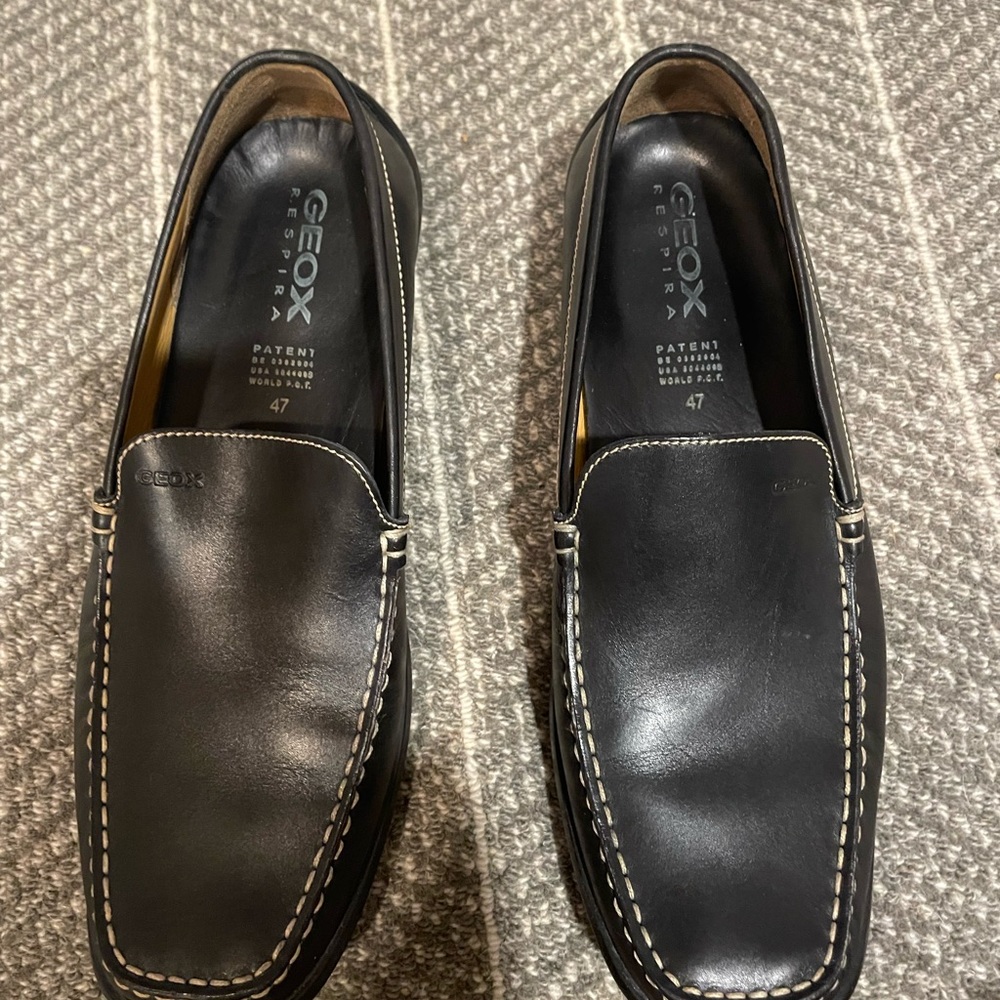 Geox Mens driving loafer - Black with beige stitching